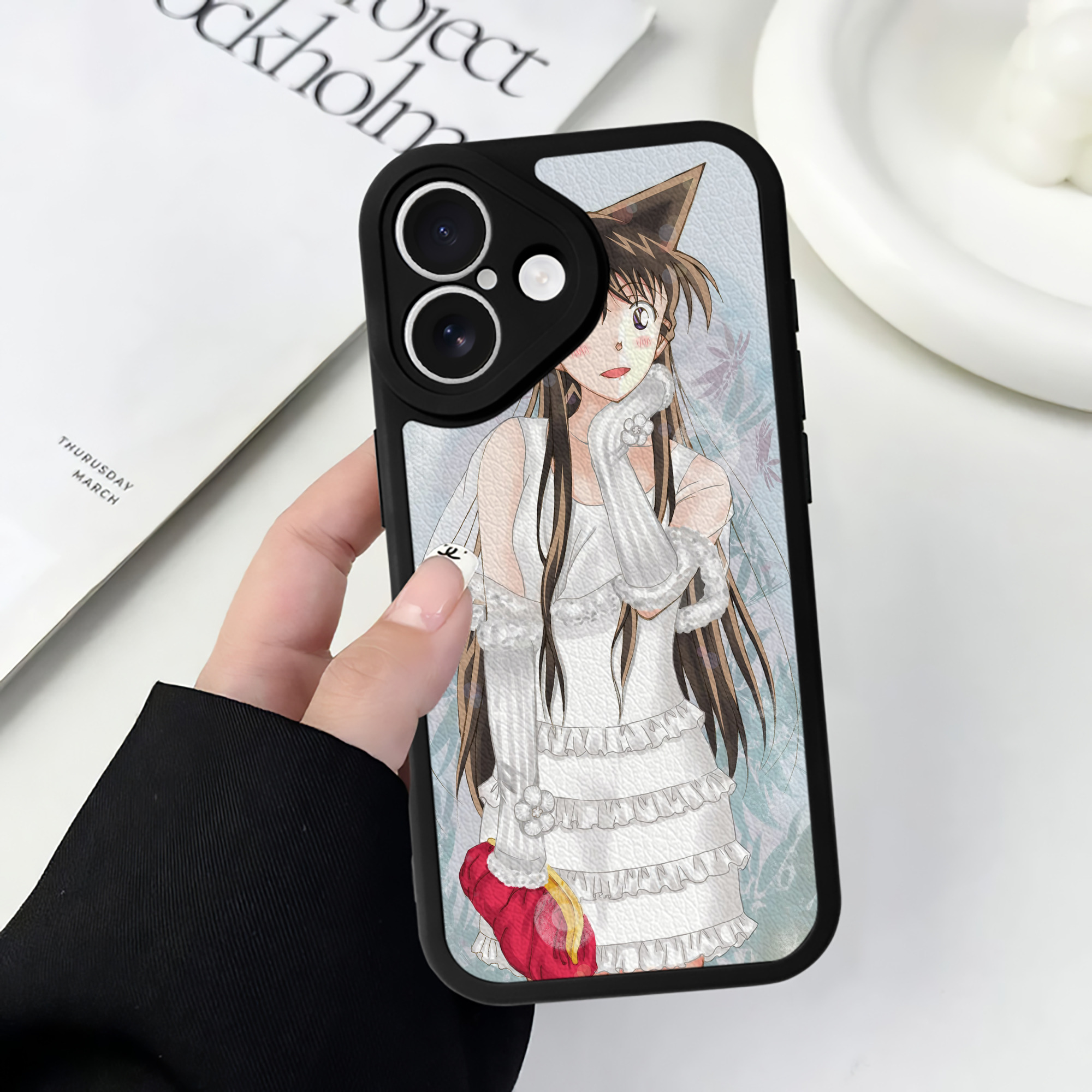 （画像用） 名探偵コナン Detective Conan 【iPhone 16シリーズ対応】シリコンスマホケース（レザー調） 材質：シリコン